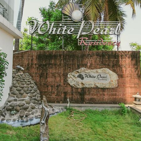 Hotel White Pearl Residency Puducherry Zewnętrze zdjęcie