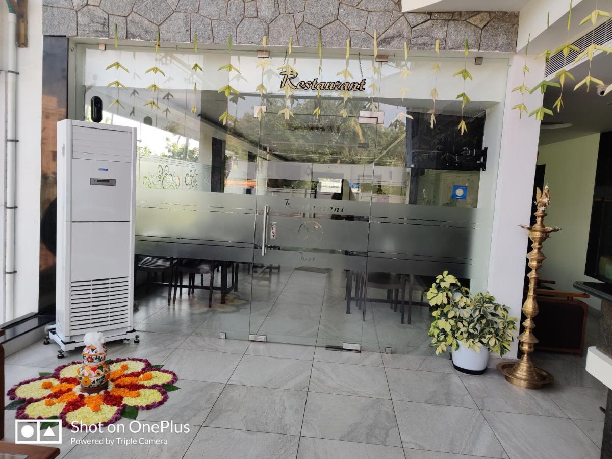 Hotel White Pearl Residency Puducherry Zewnętrze zdjęcie