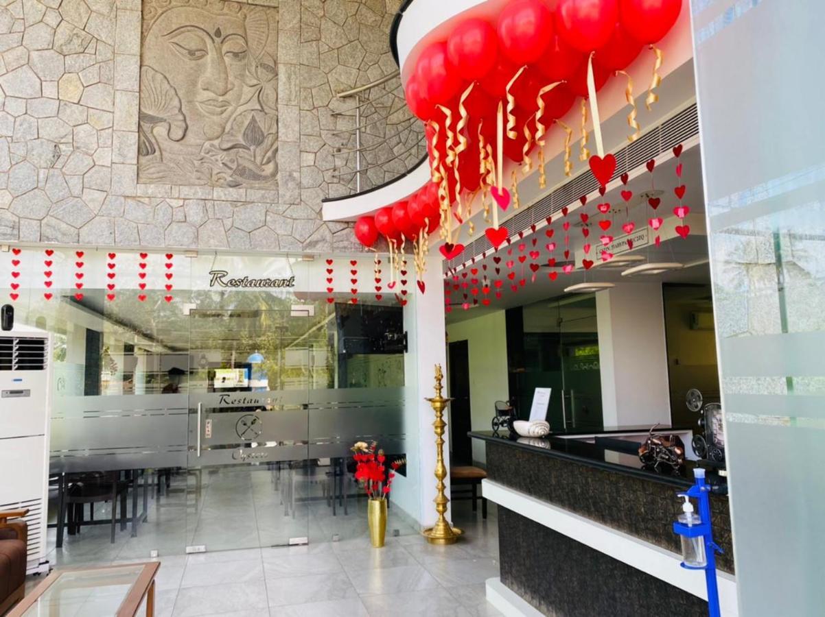 Hotel White Pearl Residency Puducherry Zewnętrze zdjęcie