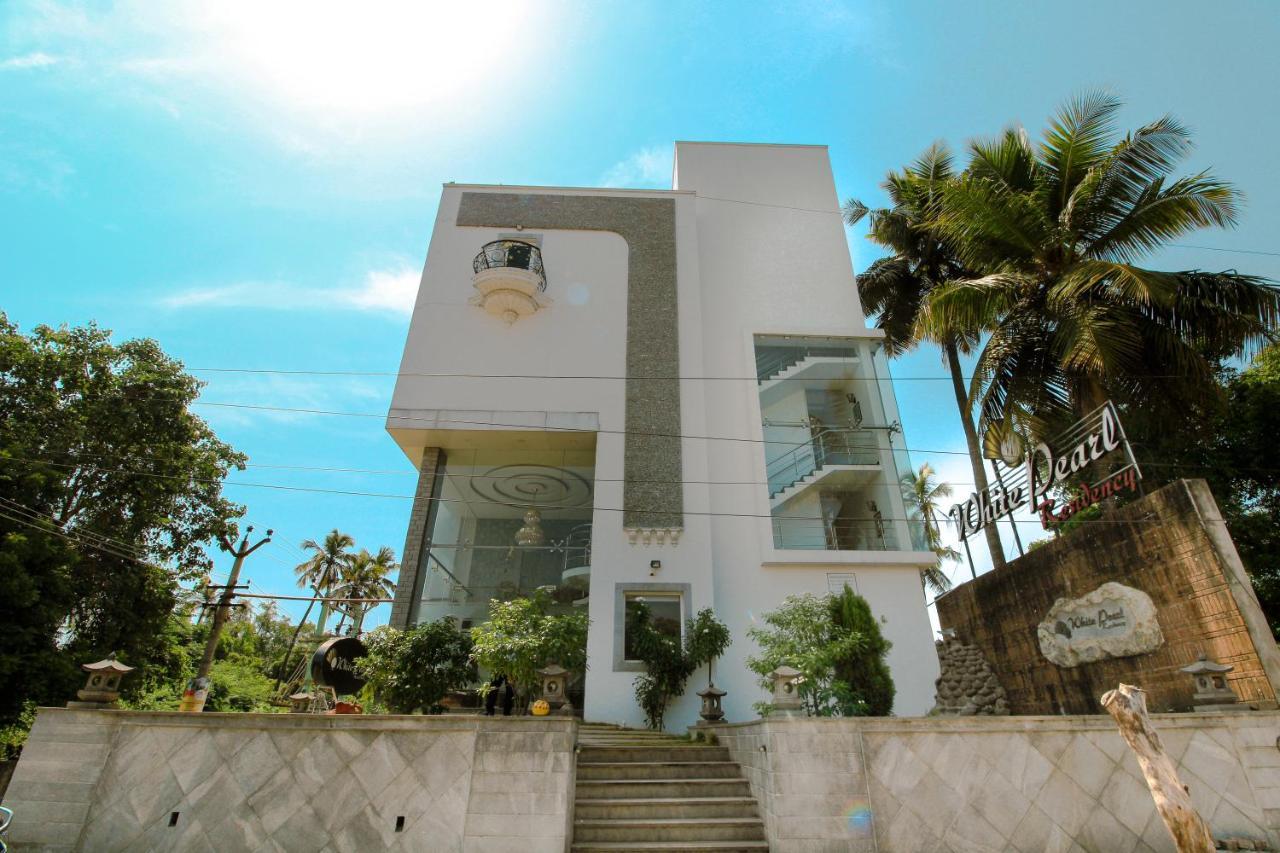 Hotel White Pearl Residency Puducherry Zewnętrze zdjęcie