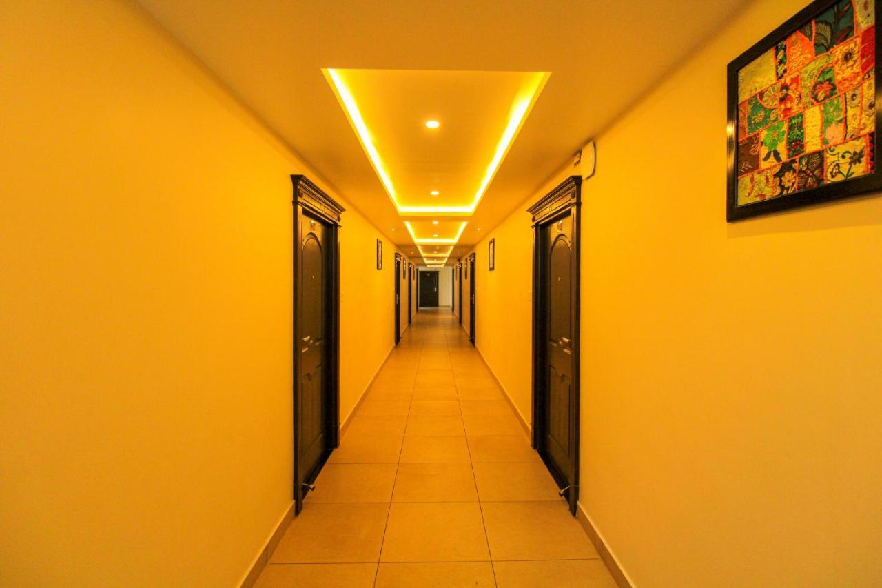 Hotel White Pearl Residency Puducherry Zewnętrze zdjęcie