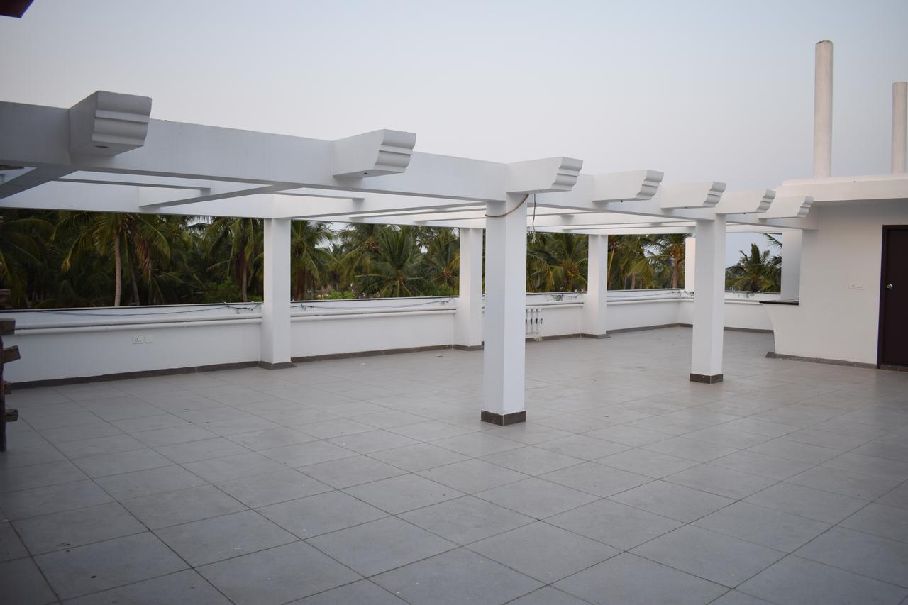 Hotel White Pearl Residency Puducherry Zewnętrze zdjęcie