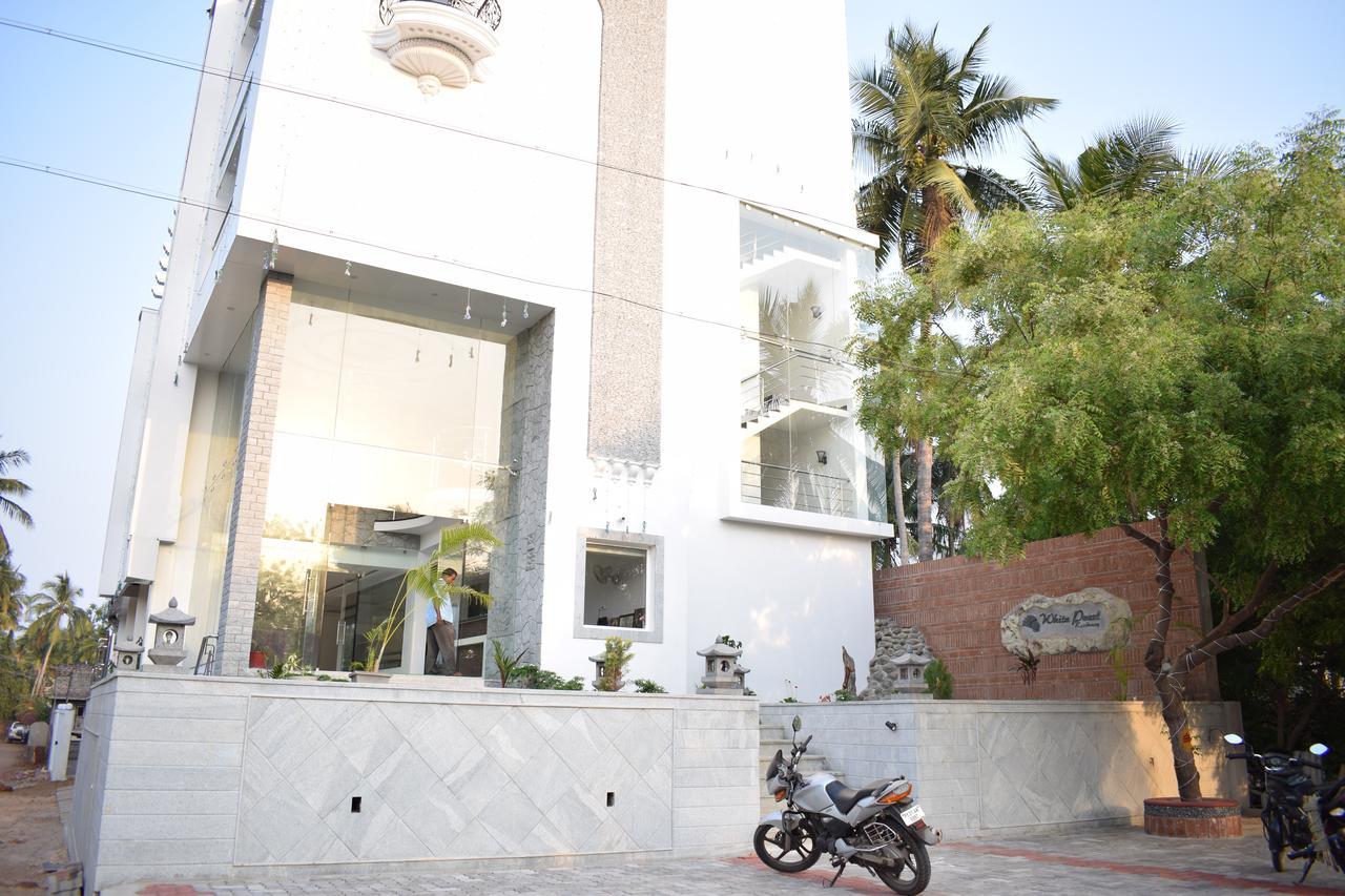 Hotel White Pearl Residency Puducherry Zewnętrze zdjęcie